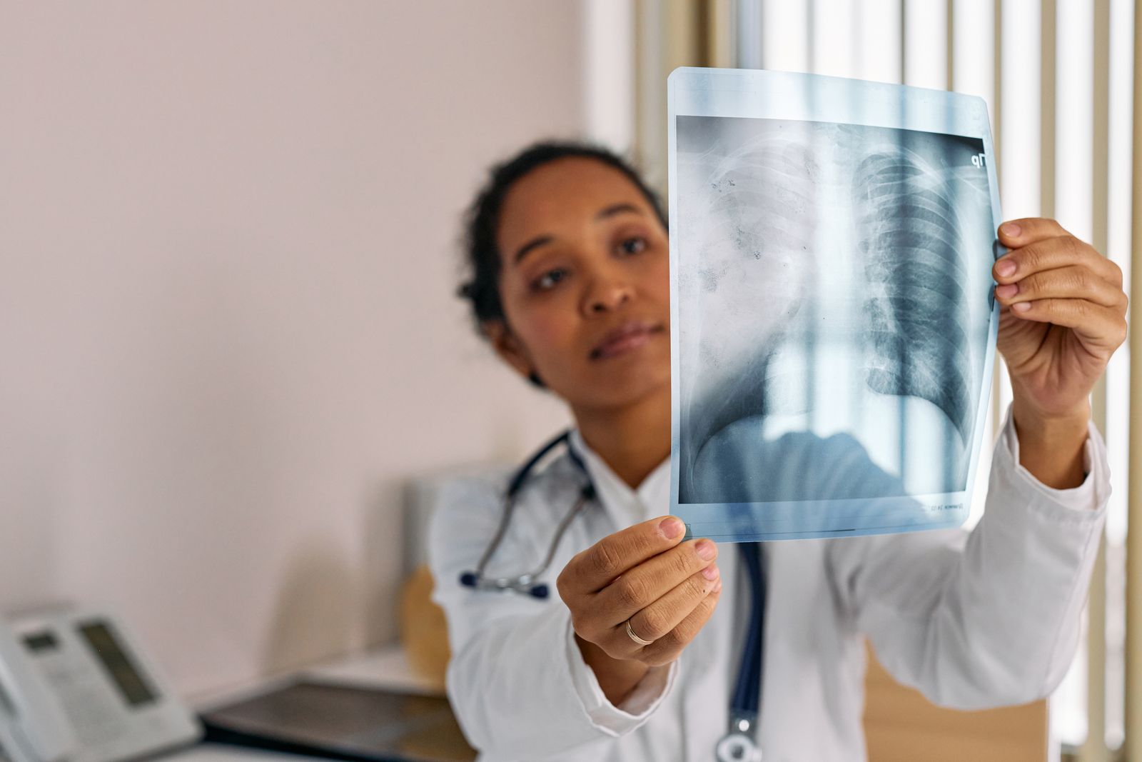 Asbestos expert witness — Asbestos and industrial disease medical evidence review