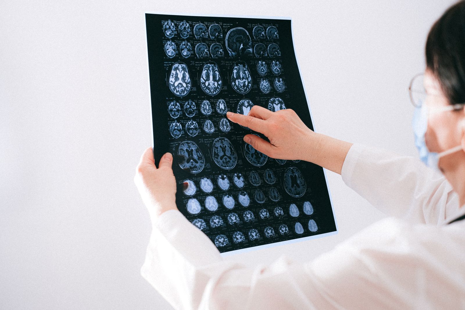 radiologist expert witness
