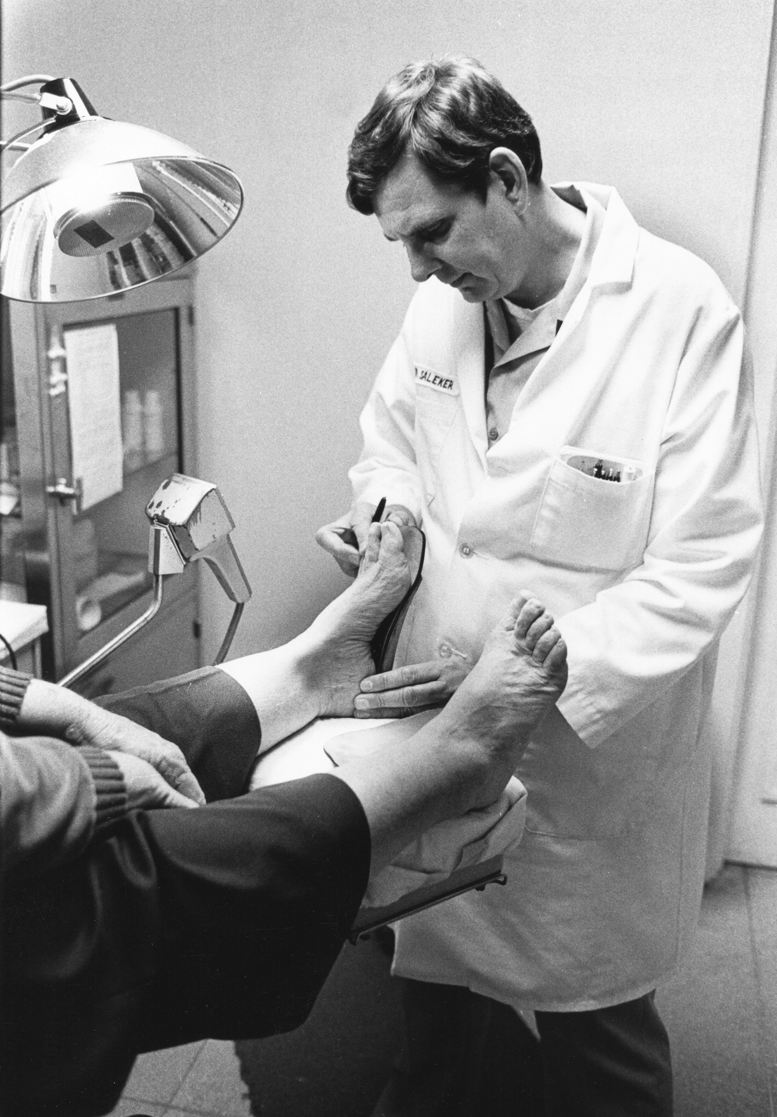 podiatry expert witness